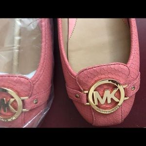 Michael Kors flats